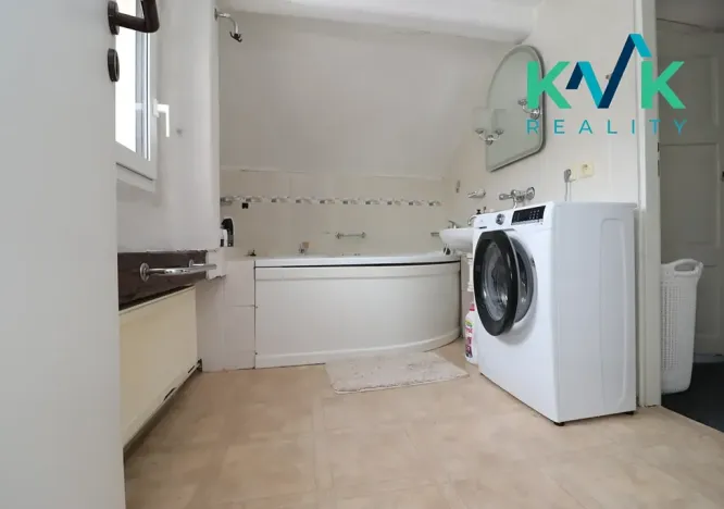 Prodej bytu 3+1, Karlovy Vary, Divadelní, 110 m2