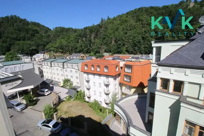 Prodej bytu 3+1, Karlovy Vary, Divadelní, 110 m2