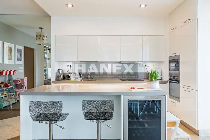 Pronájem bytu 3+kk, Praha - Hodkovičky, Jitřní, 99 m2