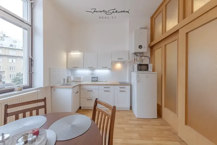 Pronájem pokoje, Olomouc, Žilinská, 108 m2