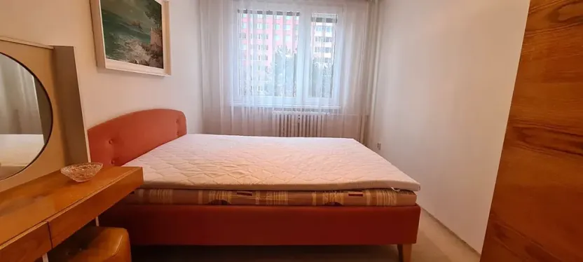 Pronájem bytu 2+kk, Praha - Kamýk, Cuřínova, 43 m2