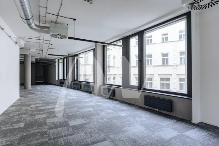 Pronájem kanceláře, Praha - Nové Město, Václavské náměstí, 326 m2