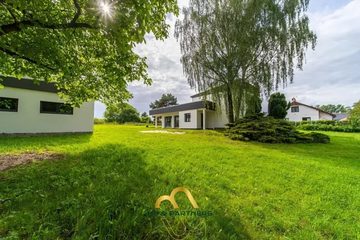 Prodej rodinného domu, Doubravička, 195 m2