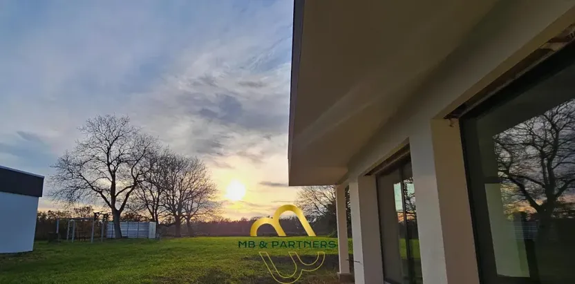 Prodej rodinného domu, Doubravička, 195 m2