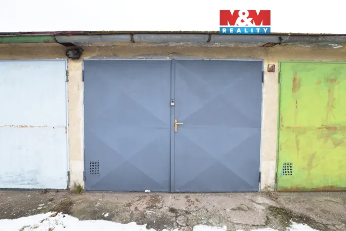 Prodej garáže, Hradec Králové - Pražské Předměstí, 18 m2