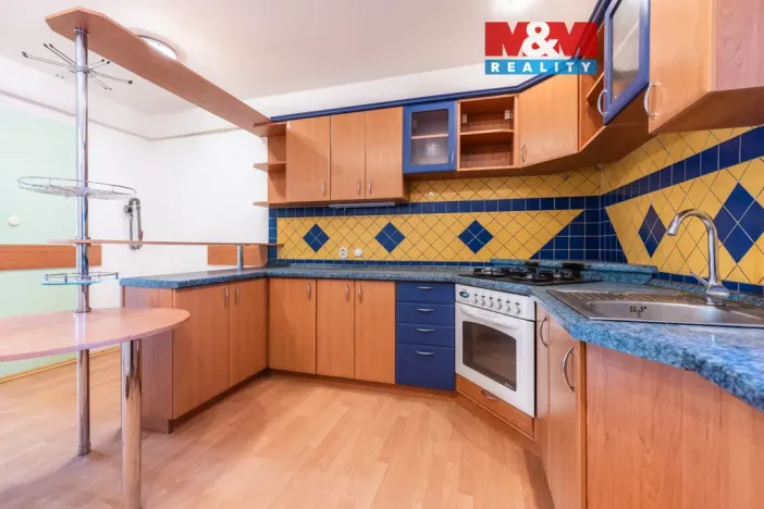 Prodej bytu 2+1, Holešov, nám. Svobody, 60 m2