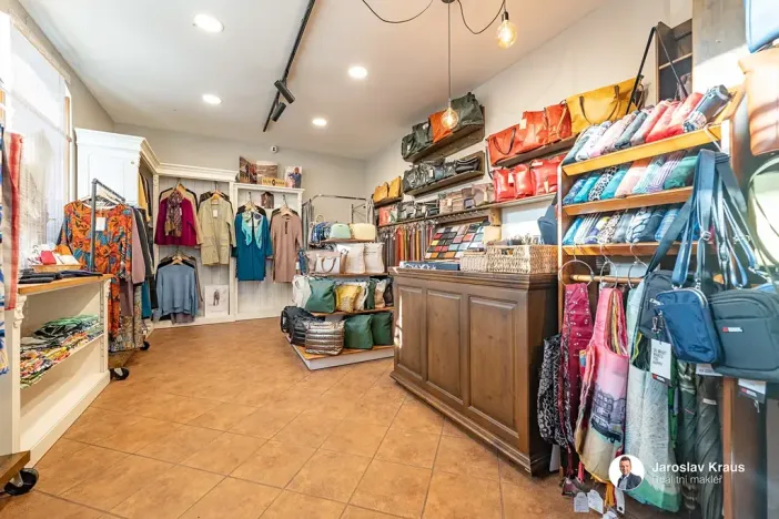 Prodej vícegeneračního domu, Lázně Bělohrad, Lázeňská, 529 m2