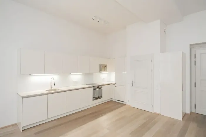 Pronájem bytu 2+kk, Praha - Nové Město, Petrská, 67 m2