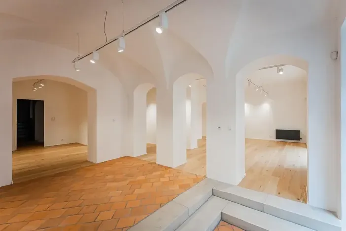 Pronájem obchodního prostoru, Praha - Malá Strana, Vlašská, 98 m2