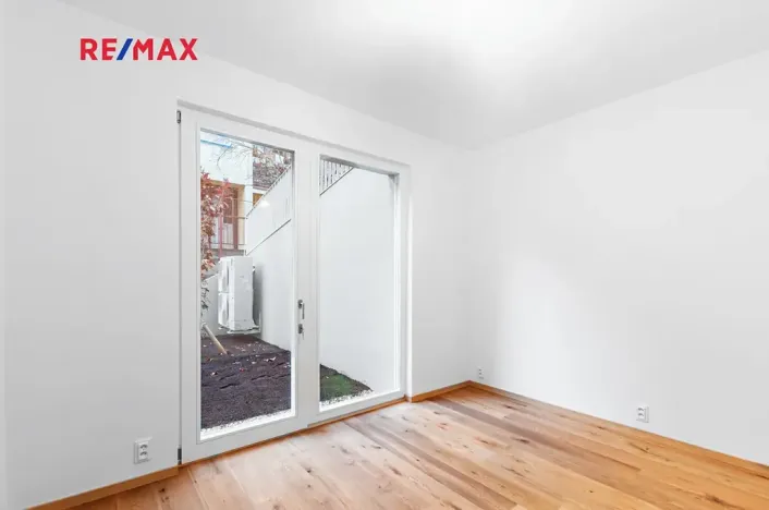 Pronájem bytu 5+kk, Praha - Bubeneč, Wolkerova, 115 m2