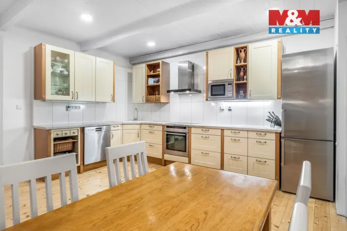 Prodej rodinného domu, Velvary, Pražská, 218 m2