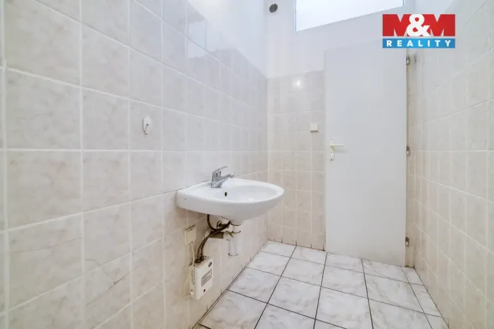 Pronájem kanceláře, Klatovy - Klatovy II, Koldinova, 80 m2