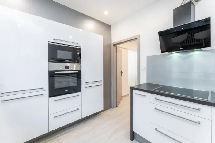 Prodej bytu 2+1, Hradec Králové - Pražské Předměstí, U Koruny, 60 m2