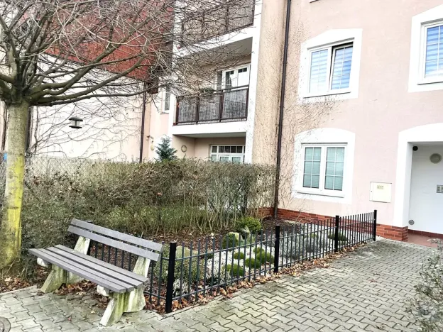 Prodej bytu 1+kk, Vestec, Ve Stromkách, 45 m2