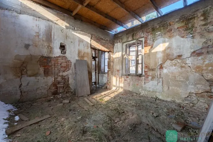 Prodej rodinného domu, Duchcov, G. Casanovy, 500 m2