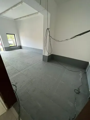 Prodej obchodního prostoru, Praha - Horní Počernice, Komárovská, 210 m2