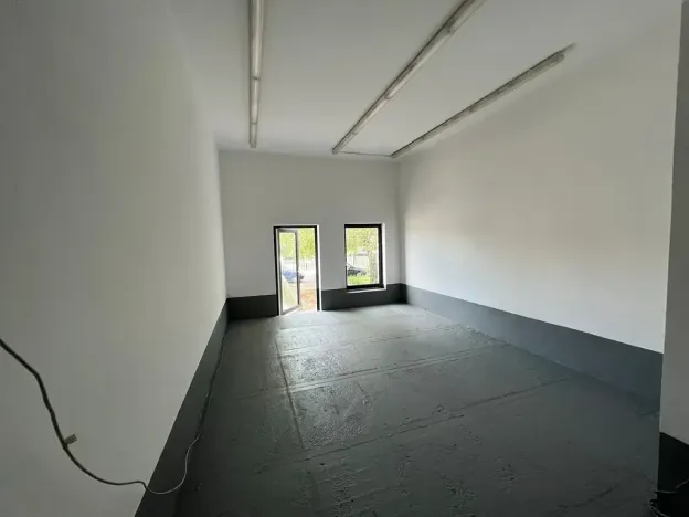 Prodej skladu, Praha - Horní Počernice, Komárovská, 210 m2