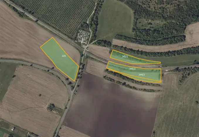 Prodej pole, Děčany, 19156 m2