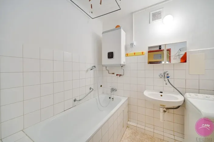 Prodej bytu 2+1, Olomouc, Ladova, 58 m2