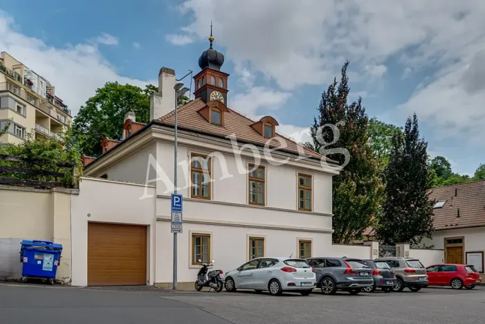 Pronájem bytu 1+kk, Praha - Vinohrady, Perucká, 26 m2