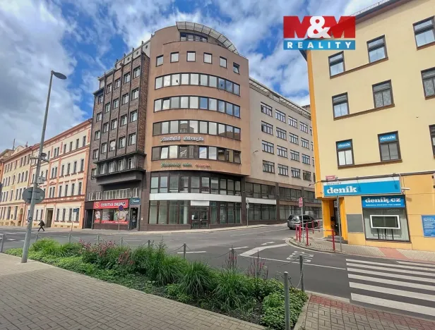 Pronájem obchodního prostoru, Ústí nad Labem - Ústí nad Labem-centrum, Velká Hradební, 280 m2