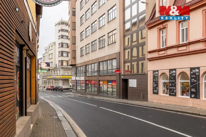 Pronájem obchodního prostoru, Ústí nad Labem - Ústí nad Labem-centrum, Velká Hradební, 280 m2