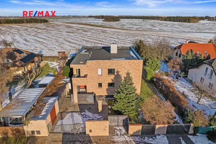 Prodej vily, Praha - Klánovice, Zádražanská, 330 m2