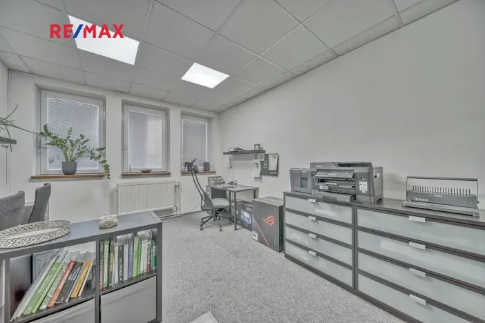 Pronájem kanceláře, Chlumec nad Cidlinou, Rooseveltova, 17 m2