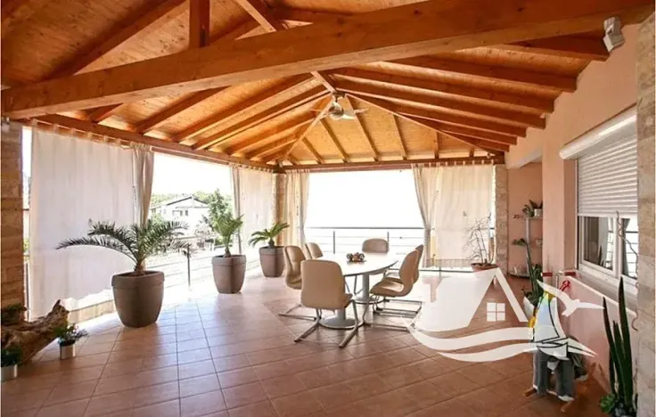 Prodej vily, Pula, Chorvatsko, 310 m2