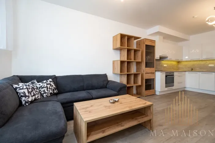 Pronájem bytu 2+kk, Praha - Střížkov, Lovosická, 52 m2