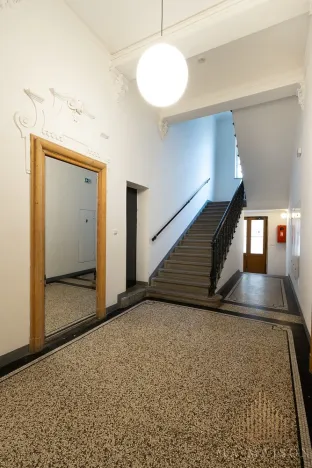 Pronájem obchodního prostoru, Praha, Pařížská, 105 m2