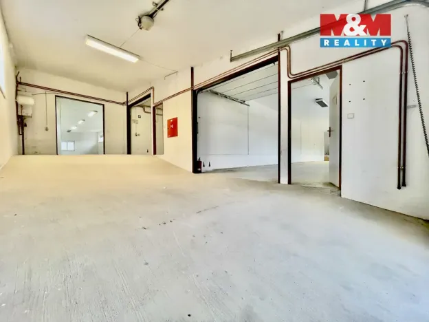 Pronájem skladu, Vsetín, Lázky, 430 m2
