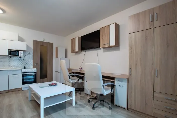 Pronájem bytu 1+kk, Praha - Horní Měcholupy, 31 m2