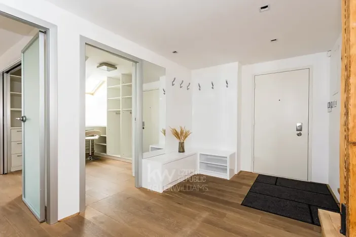 Pronájem bytu 5+kk, Praha - Bubeneč, Jaselská, 192 m2