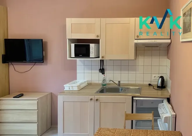 Prodej bytu 1+kk, Karlovy Vary, Lidická, 20 m2