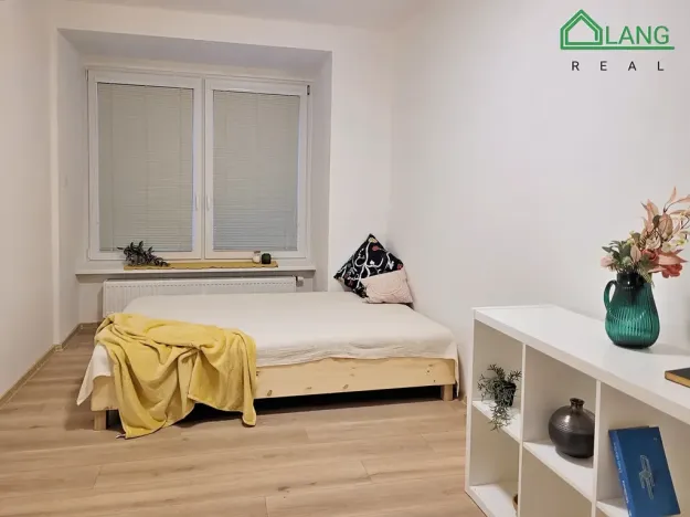 Pronájem bytu 1+kk, Brno, Francouzská, 31 m2