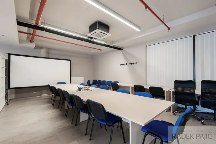Prodej kanceláře, Brno, Pražákova, 211 m2