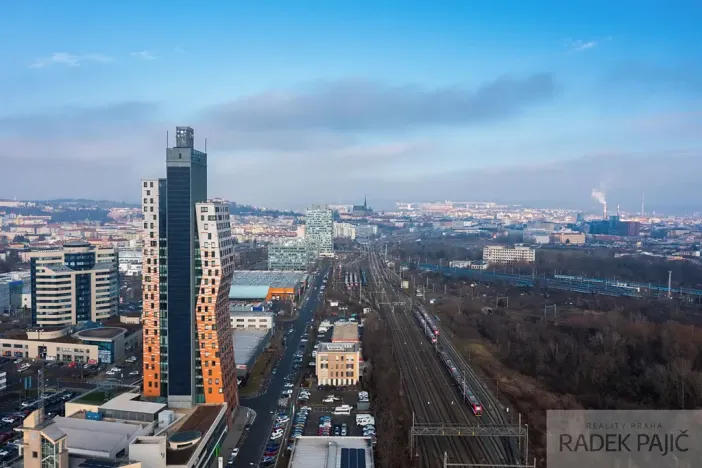 Prodej kanceláře, Brno, Pražákova, 211 m2