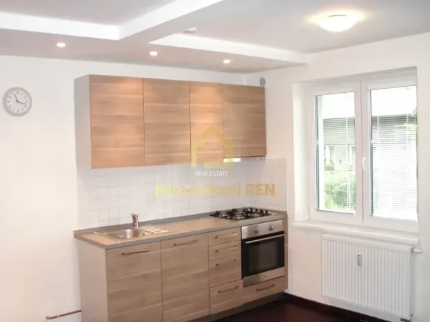 Pronájem bytu 2+kk, Ostrava, Stromovka, 36 m2