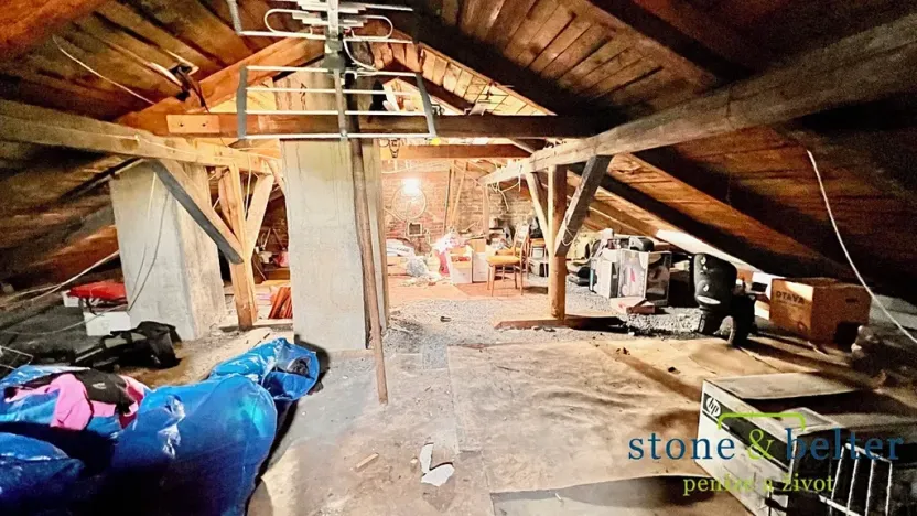 Prodej rodinného domu, Hrdlív, 220 m2