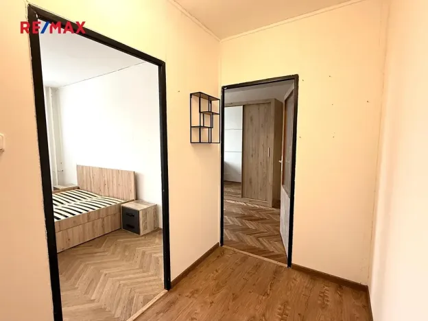 Pronájem bytu 3+1, Praha - Strašnice, Gutova, 67 m2