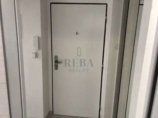 Pronájem bytu 2+kk, Karlovy Vary, Lipová, 50 m2