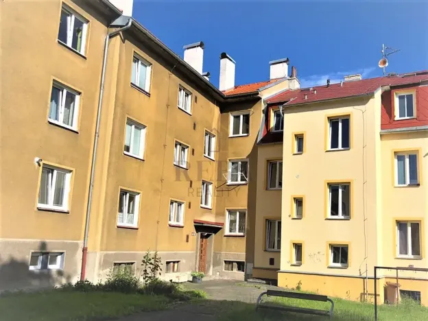 Pronájem bytu 2+kk, Karlovy Vary, Lipová, 50 m2
