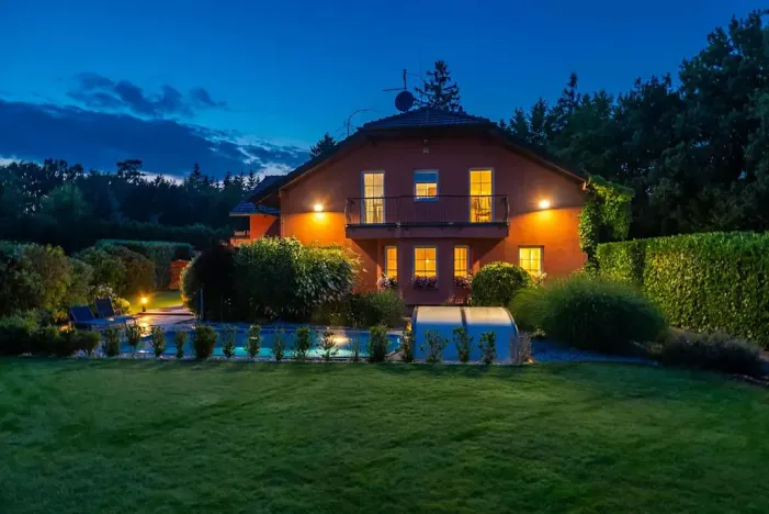 Prodej rodinného domu, Babice, Honzíkova, 389 m2