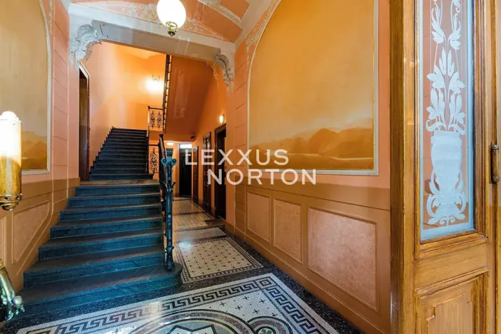 Pronájem bytu 4+1, Praha - Staré Město, Pařížská, 151 m2