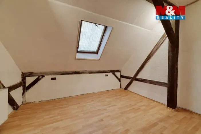 Prodej bytu 2+1, Aš, Studentská, 92 m2