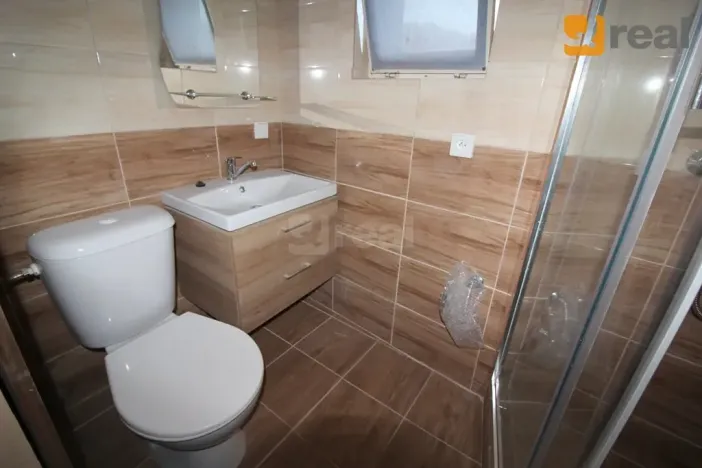 Prodej rodinného domu, Praha - Hrdlořezy, Hrdlořezská, 210 m2