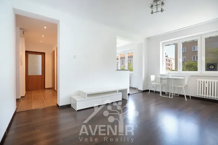 Pronájem bytu 2+kk, Praha - Libeň, Sokolovská, 50 m2