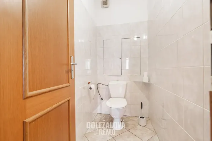 Pronájem bytu 4+1, Praha - Hostivař, Na Groši, 111 m2