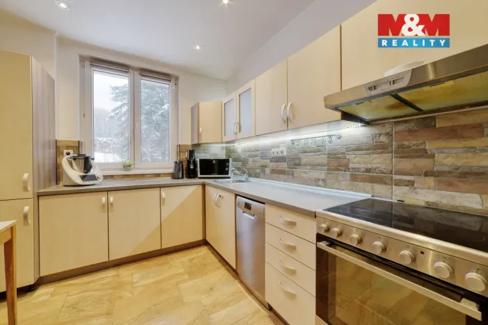 Prodej bytu 3+1, Valy, Pod Lesem, 64 m2